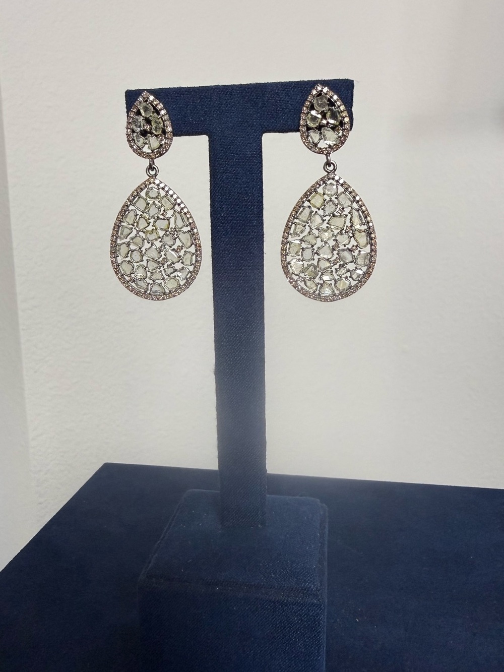 Teardrop Natural Shaved Diamond and 925 Silver earrings 2ct